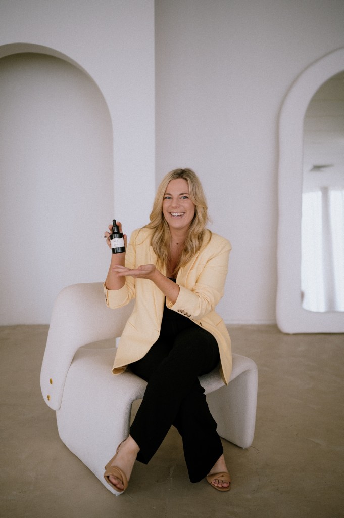 Jess Ruhfus who founded No.2 Co post-flush perfume drops is saving marriages